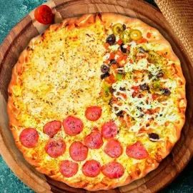 Pizza Média