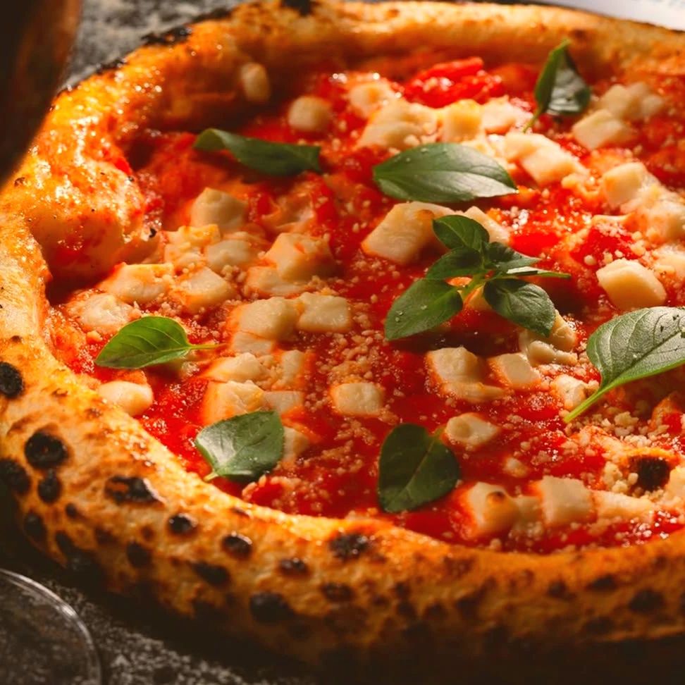 Pizza Grande Artesanal (8 pedaços) 