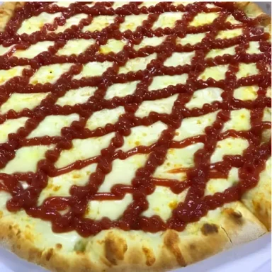 Pizza Média Salgada (6 fatias)